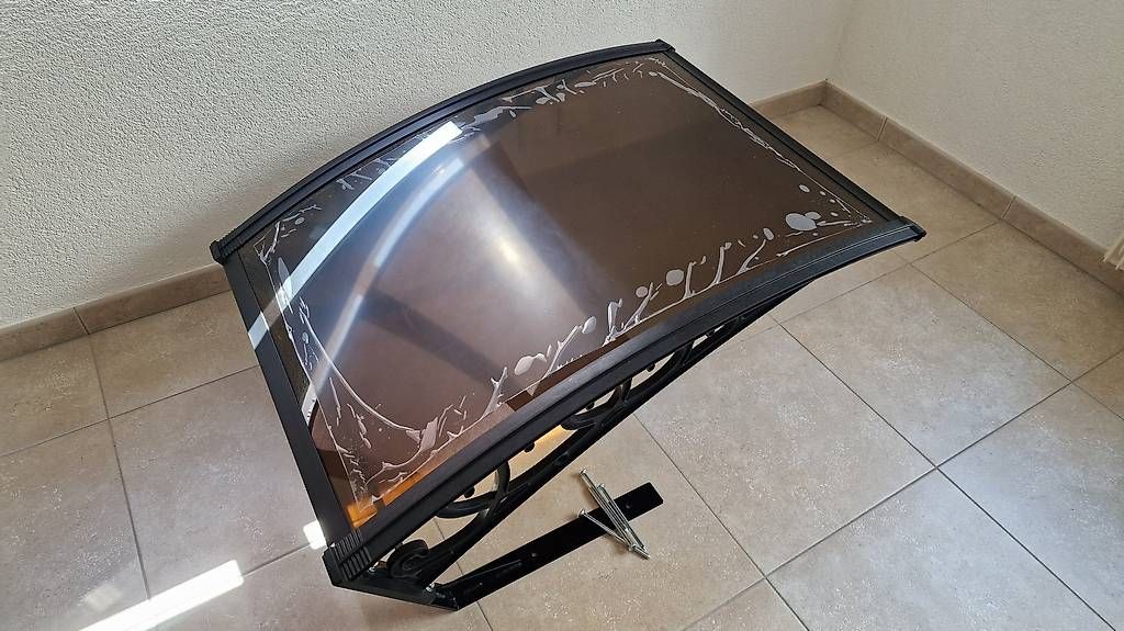 Tagliaerba: Garage tondeuse robot (Landi) – Usato da Les Hauts-Geneveys venduto da Clonoak 1