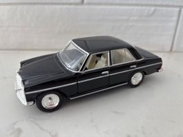 Corgi Toys James Bond Mercedes-Benz 240 noir état d'occasion
