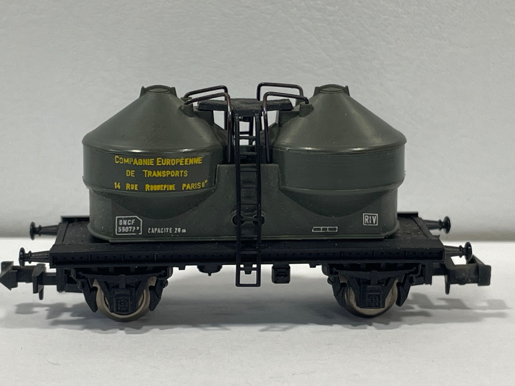 Lima Modelleisenbahnen: Lima 320731 Silowagen SNCF, Spur N – Gebraucht aus Wilderswil von  1