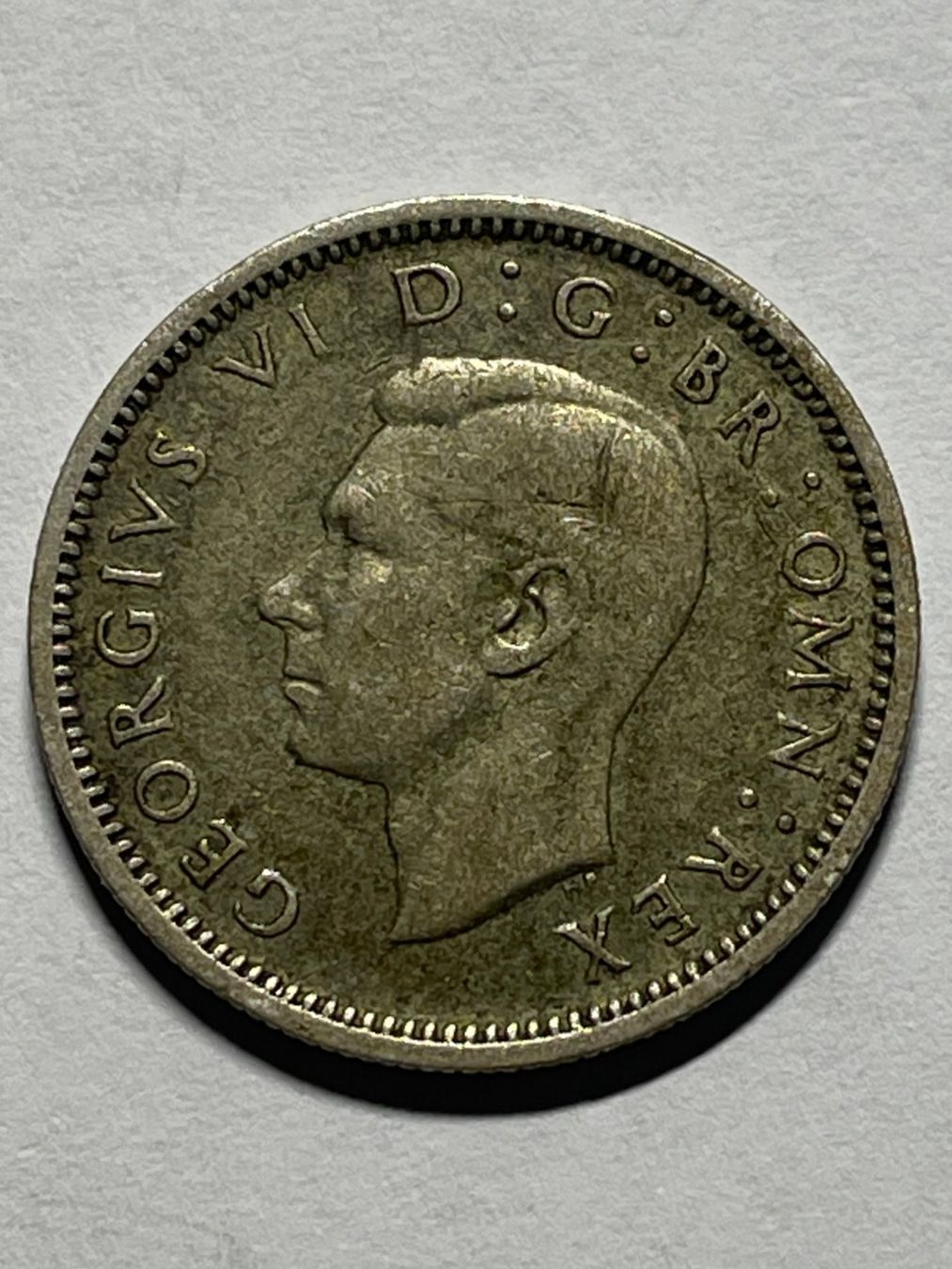 Tutti le monete: (33) Grossbritannien - Six Pence 1946 – Usato da Aesch BL venduto da masmusgo