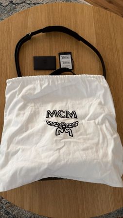 Original MCM Aren Hobo Bag (Modell MWH8AKM66 BK001)