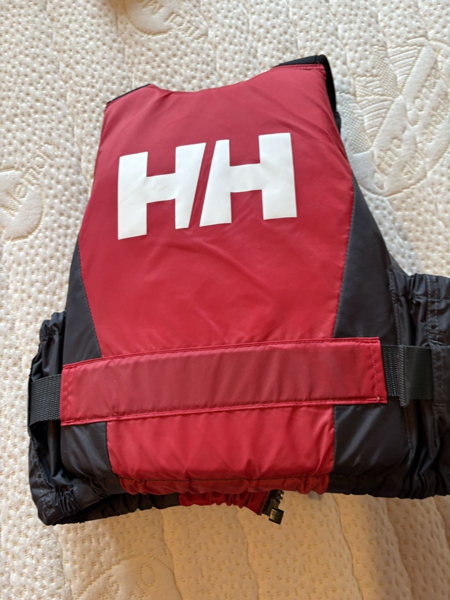 Helly Hansen Gilets de sauvetage: Schwimmweste  – D'occasion à Seftigen par Dengel336 2
