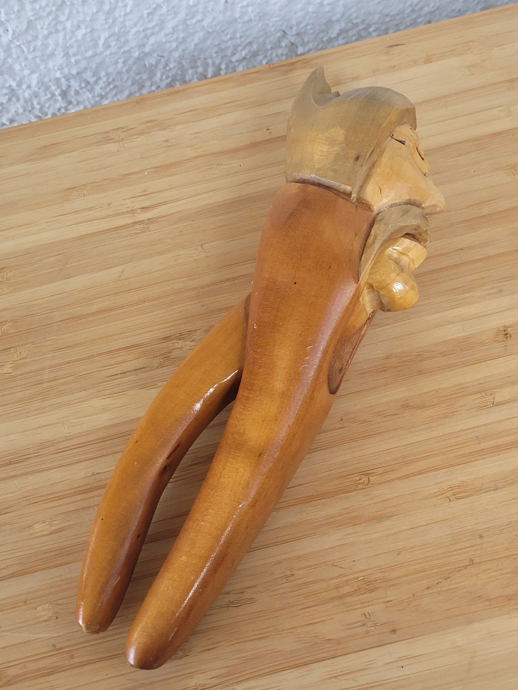 Statuette: Antiker Nussknacker Holz handgeschnitzt vermutlich Brienzer – Usato da Buttikon SZ venduto da Renco 2