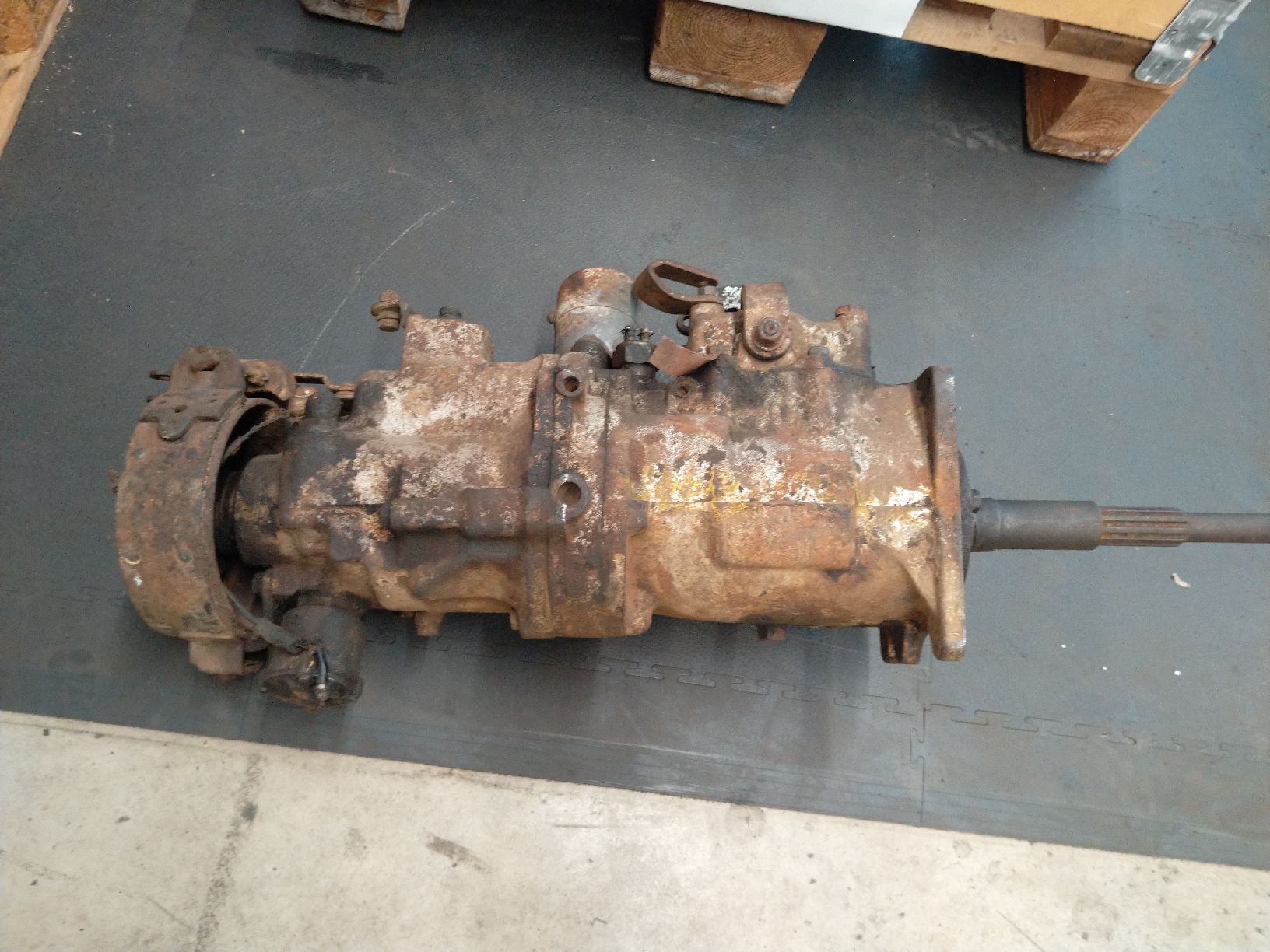 Chrysler Tutti pezzi di ricambio auto: Chrysler Fluid Drive – Difettoso da Steinen venduto da Blackcadillac