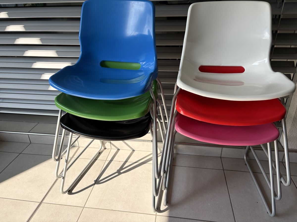 Ikea Chaises: 6 chaises IKEA SNILLE empilables – D'occasion à Rotkreuz par Ti9r0u