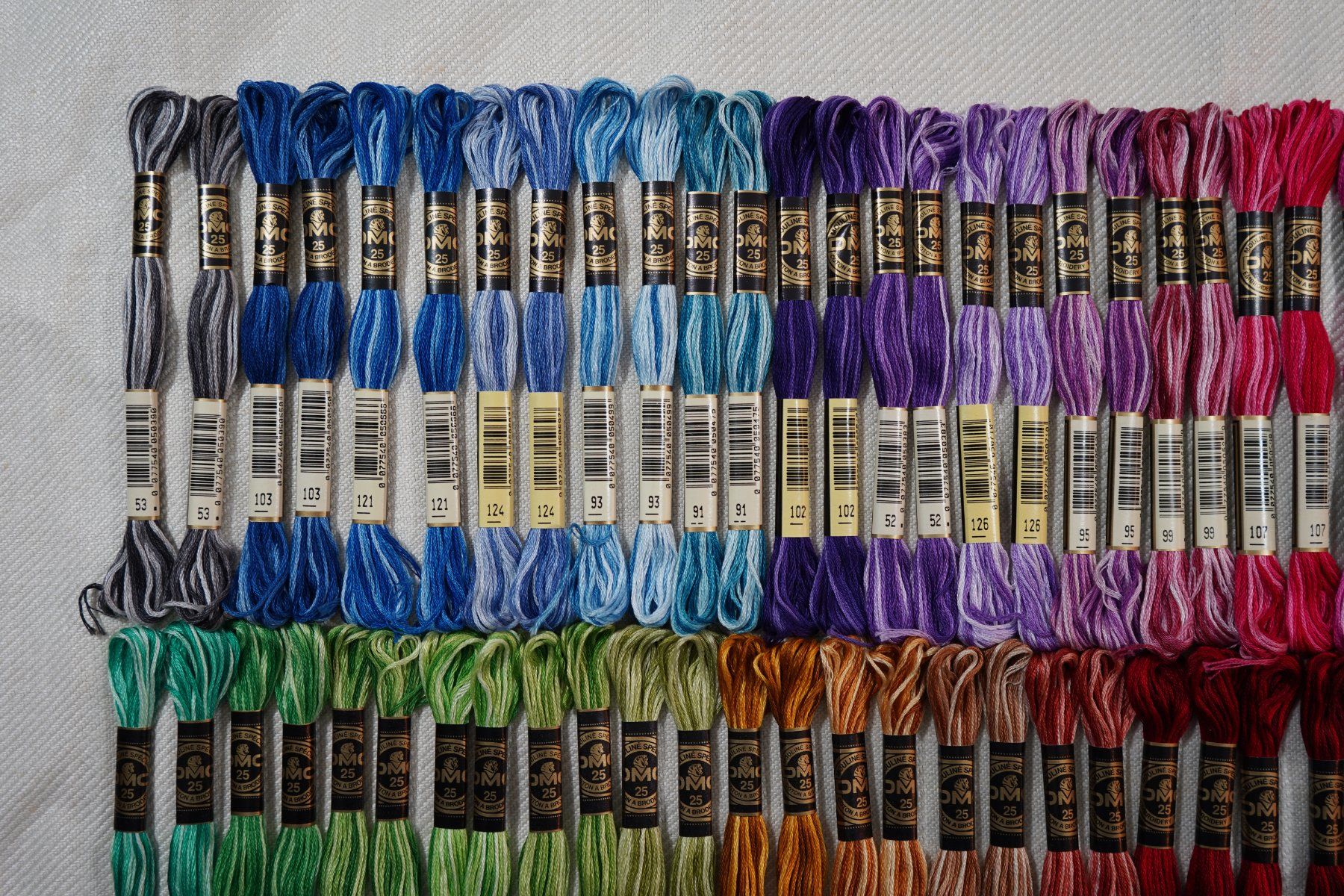 Cordicelle & Fili: 64 DMC Mouliné Spécial Multicolor Art 117 - LOSB2 – Nuovo e nell'imballaggio originale da Mels venduto da DACRI 1
