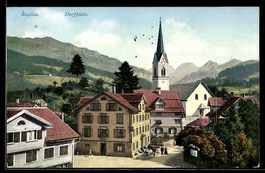 AK Nesslau, Dorfplatz mit Kirche, Häuser und Landschaft