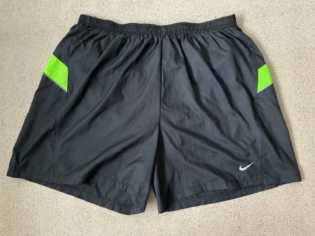 Nike Dri-Fit Academy Shorts (Large)