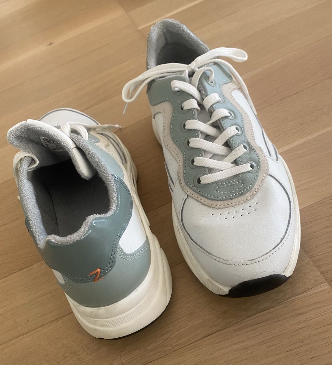 Scarpe da donna: Sneaker, Grösse 38 – Nuovo (secondo la descrizione) da Zuchwil venduto da patriziatr 2