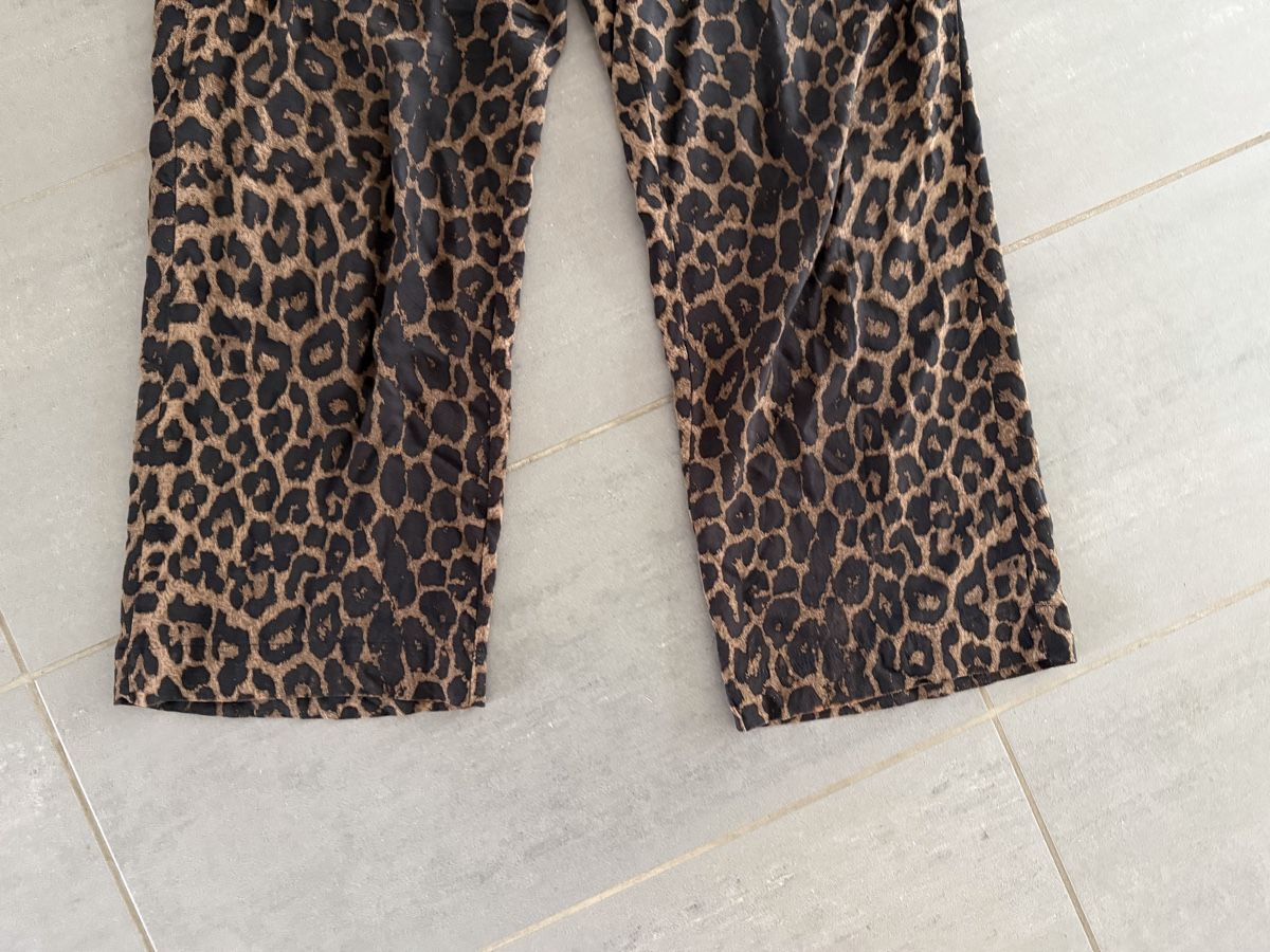 H&M Pantaloni: H&M Leo pants S – Usato da Buchrain venduto da Jasikistler 1