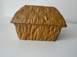 Uralte Metall-Guss Hütte, Höhe ca. 5,5 cm (Britains)