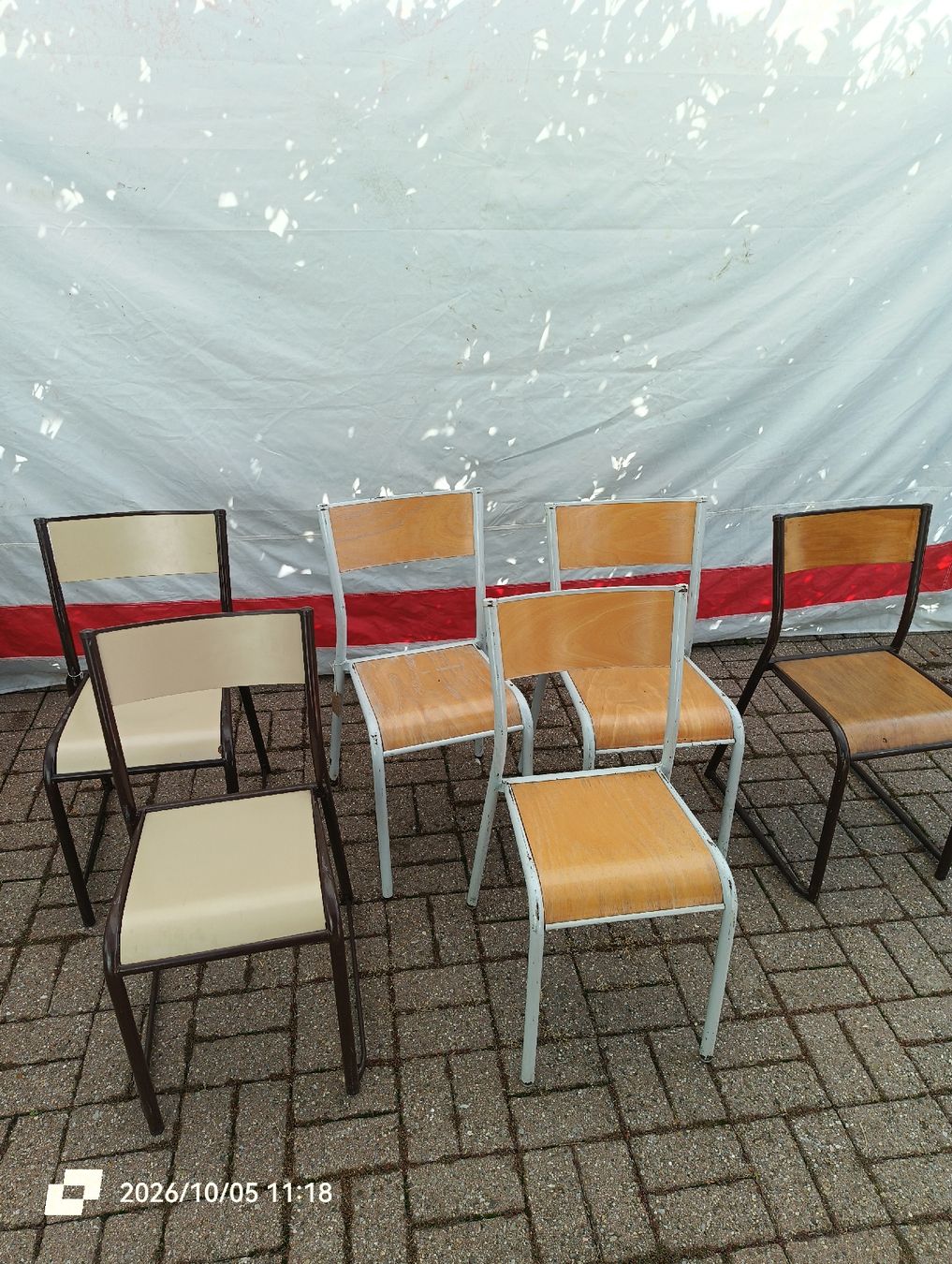 Sedie: Chaises Mullca - empilables - lot de 6 pièces  – Usato da Veyrier venduto da MJ69BROC