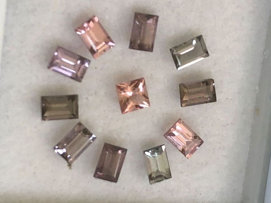 Pietre preziose: SPINELLE  Baguetts  pastell rectangular   3x2mm    1.08cts – Nuovo e nell'imballaggio originale da Seftigen venduto da tigers12