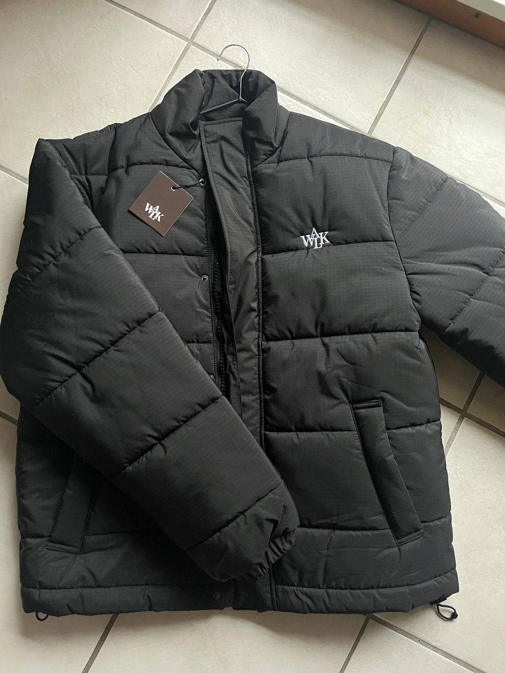 Giacche: Veste Walk in Paris – Nuovo e nell'imballaggio originale da Hauterive NE venduto da romyberbe 1