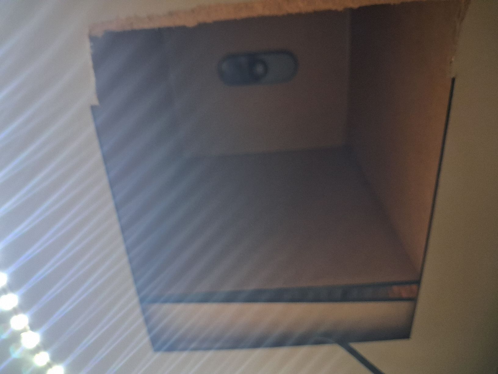 Tutte le macchine: Lasergravierer TTS-10 PRO – Usato da Lyss venduto da Elmot 1