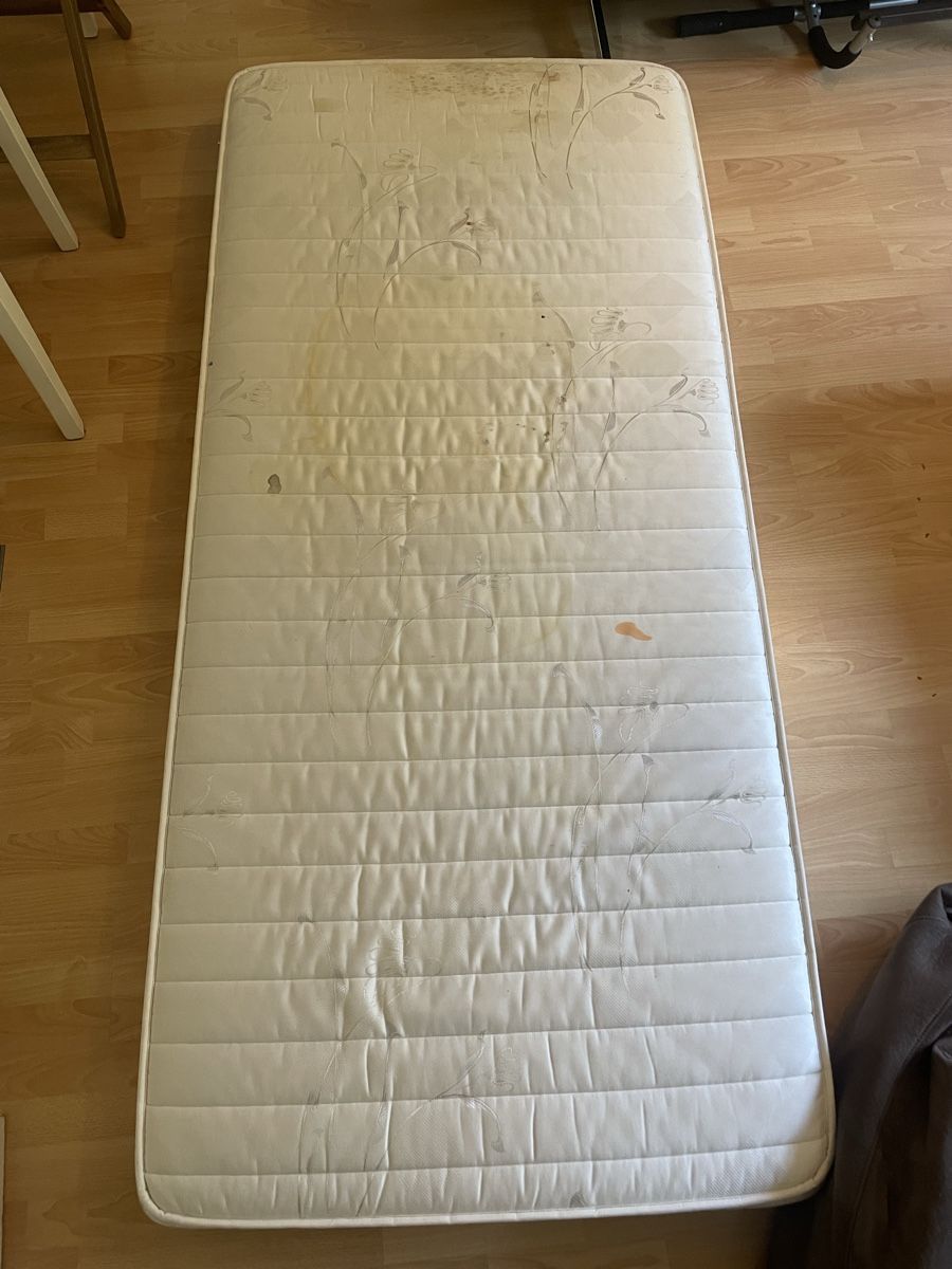 Materassi: Matelas simple 200 x 90 x 13 – Usato da Biel/Bienne venduto da NomadShiatsu 1