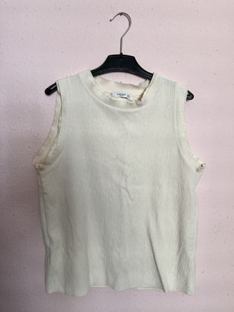 Top Mango Basics Crème Taille M État neuf!
