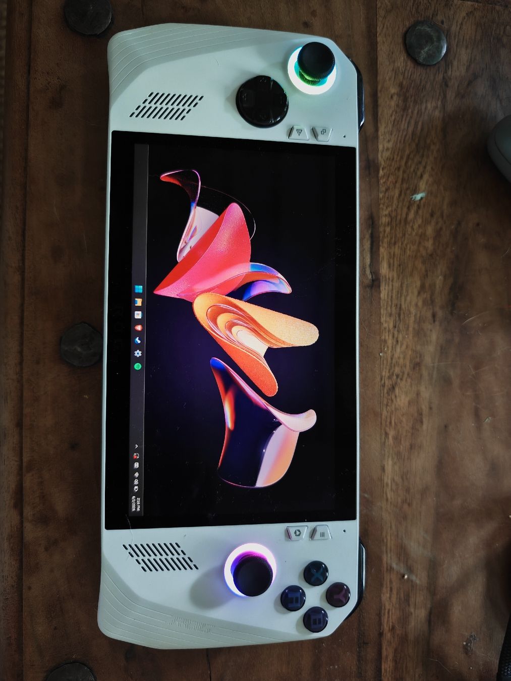 Asus Console: ROG Ally Z1 Extreme – Nuovo (secondo la descrizione) da Couvet venduto da Milo_wow 1