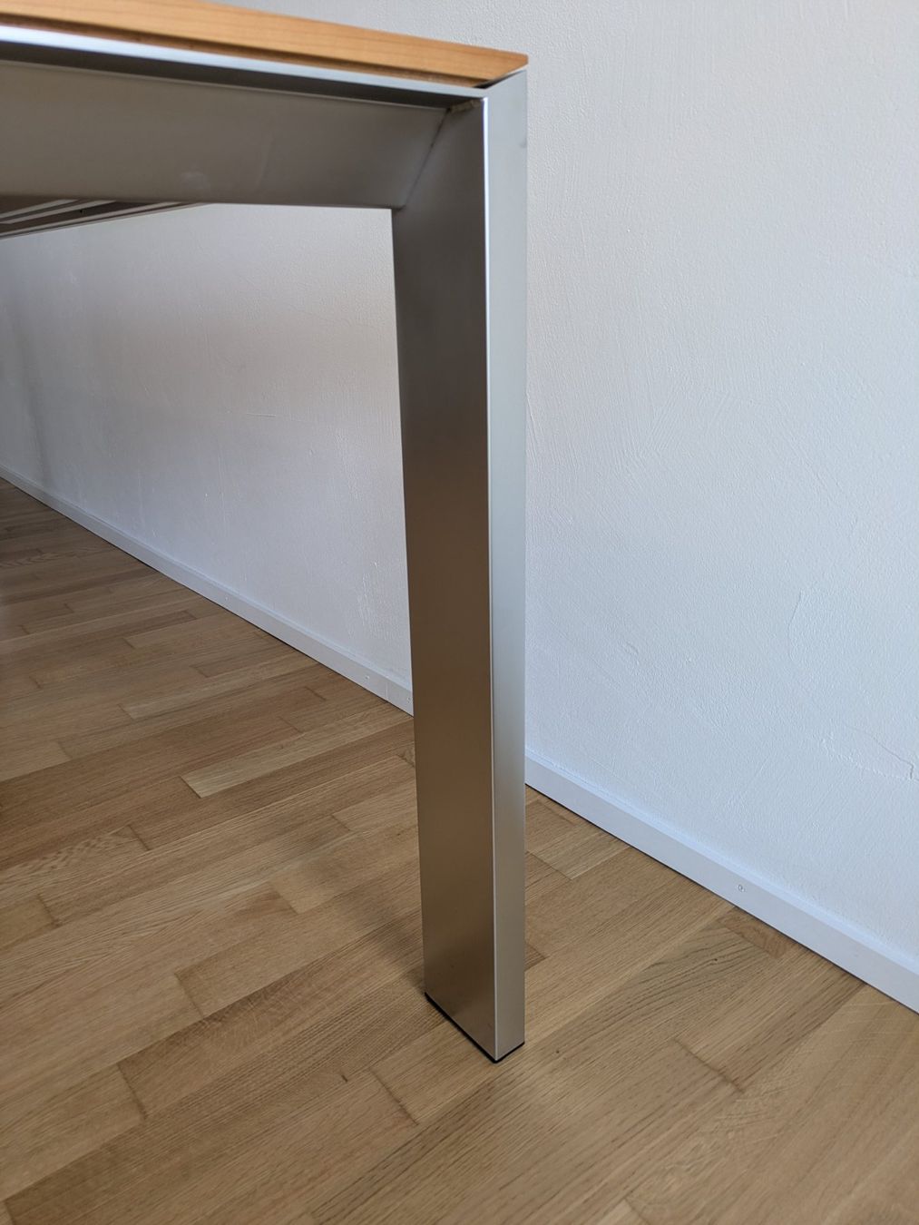 Willisau Tische: Willisau Tisch – Gebraucht aus Zürich von chukye 7