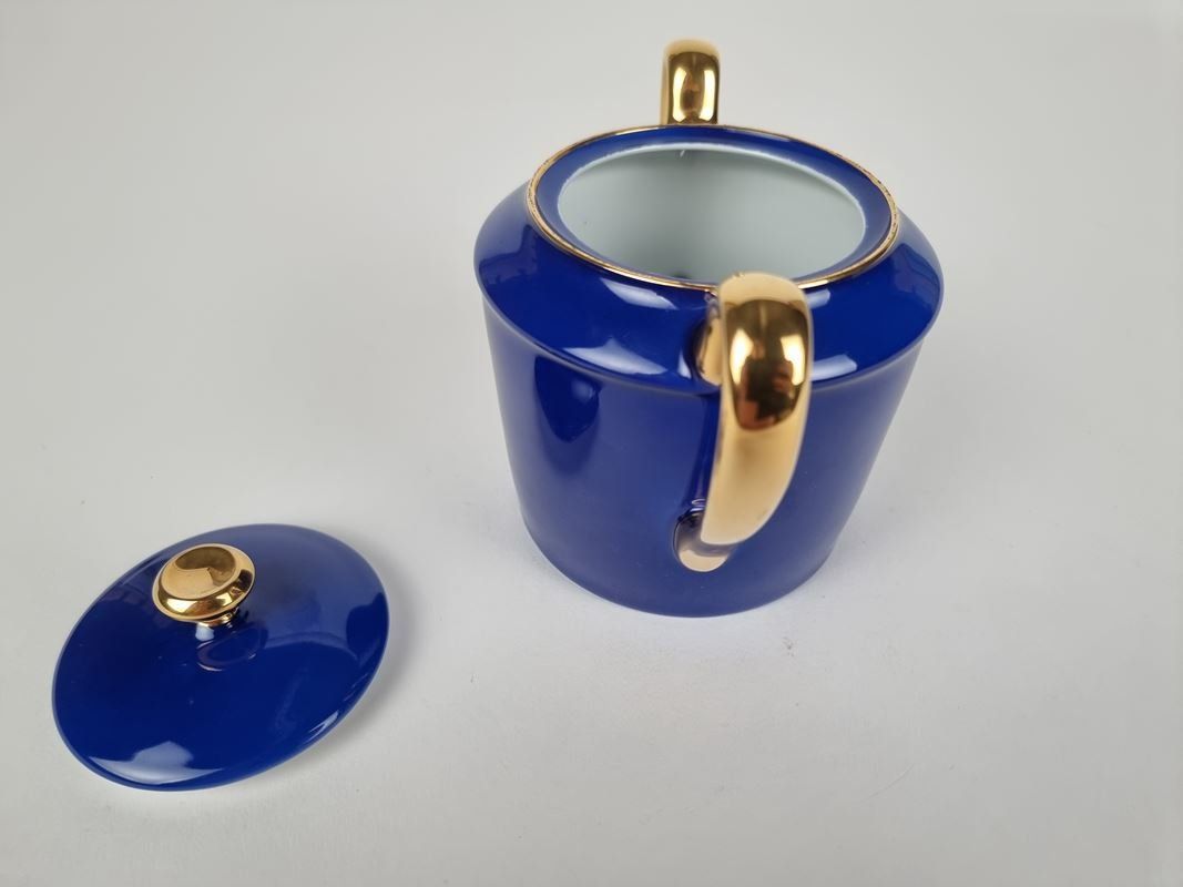 Services de table: Porzellandose mit Deckel – D'occasion à Urtenen-Schönbühl par Restwert_Schoenbuehl 4
