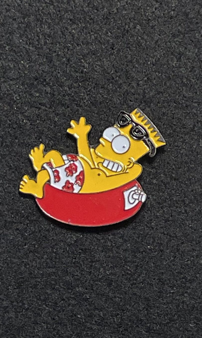 Placchette & Badge: Pin Bart Simpsons auf Schwimmring – Usato da Adliswil venduto da Manegg