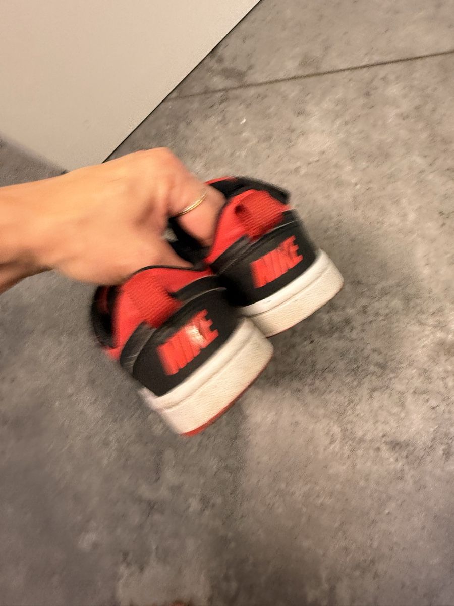 Nike Schuhe für Jungen: Nike Kinderschuhe , gr. 28 – Gebraucht aus Pratteln von Samantha... 3