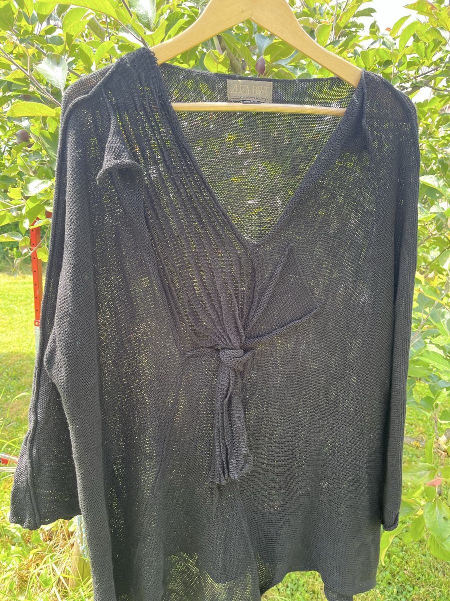 Pullover & Sweatshirts: ZUZA BART Leinen Pulli Pullover schwarz  – Gebraucht aus Heerbrugg von sputnik09