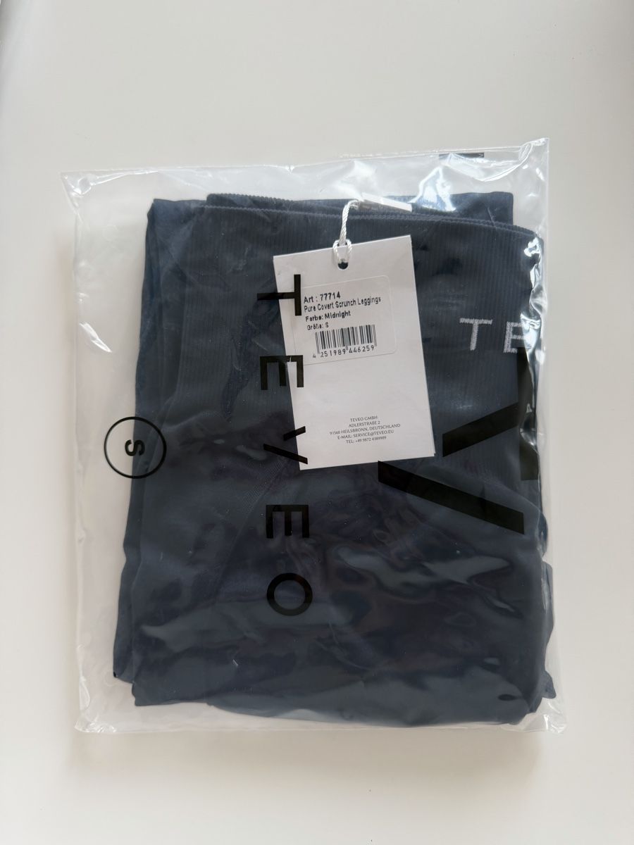 Teveo Lotti di vestiti: TEVEO Set - Sweater & Leggings & Bh – Nuovo e nell'imballaggio originale da Zürich venduto da praadas 2