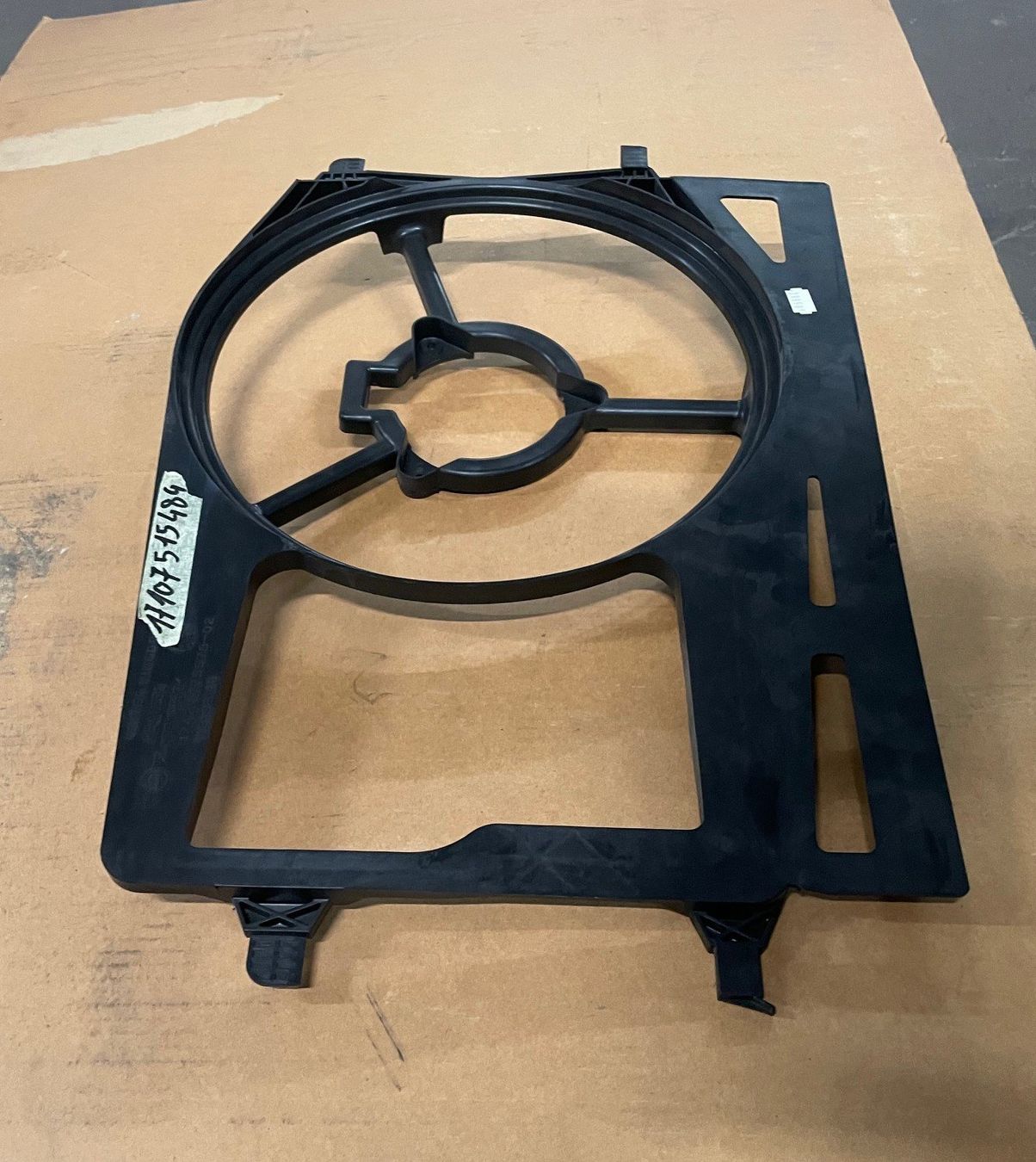 Mini Tutti pezzi di ricambio auto: Mini cooper Support ventilateur – Nuovo (secondo la descrizione) da Satigny venduto da rfo59 2