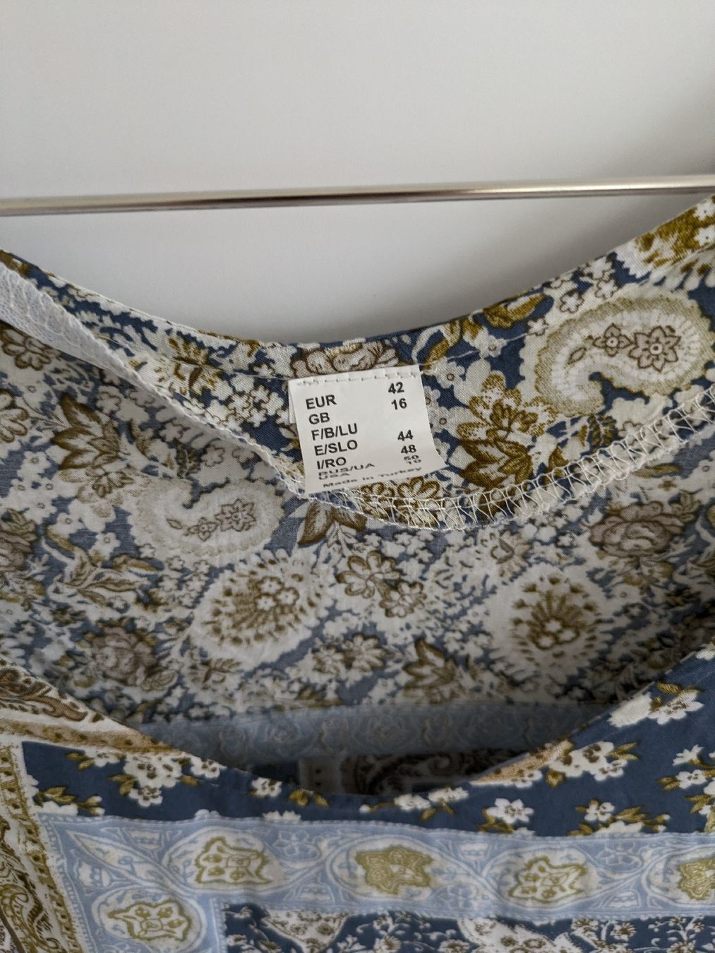 Vestiti: Sommerliches Viscose Kleid im Patchwork Style, Gr. 40 – Usato da Rorschach venduto da olg_5qq2 2