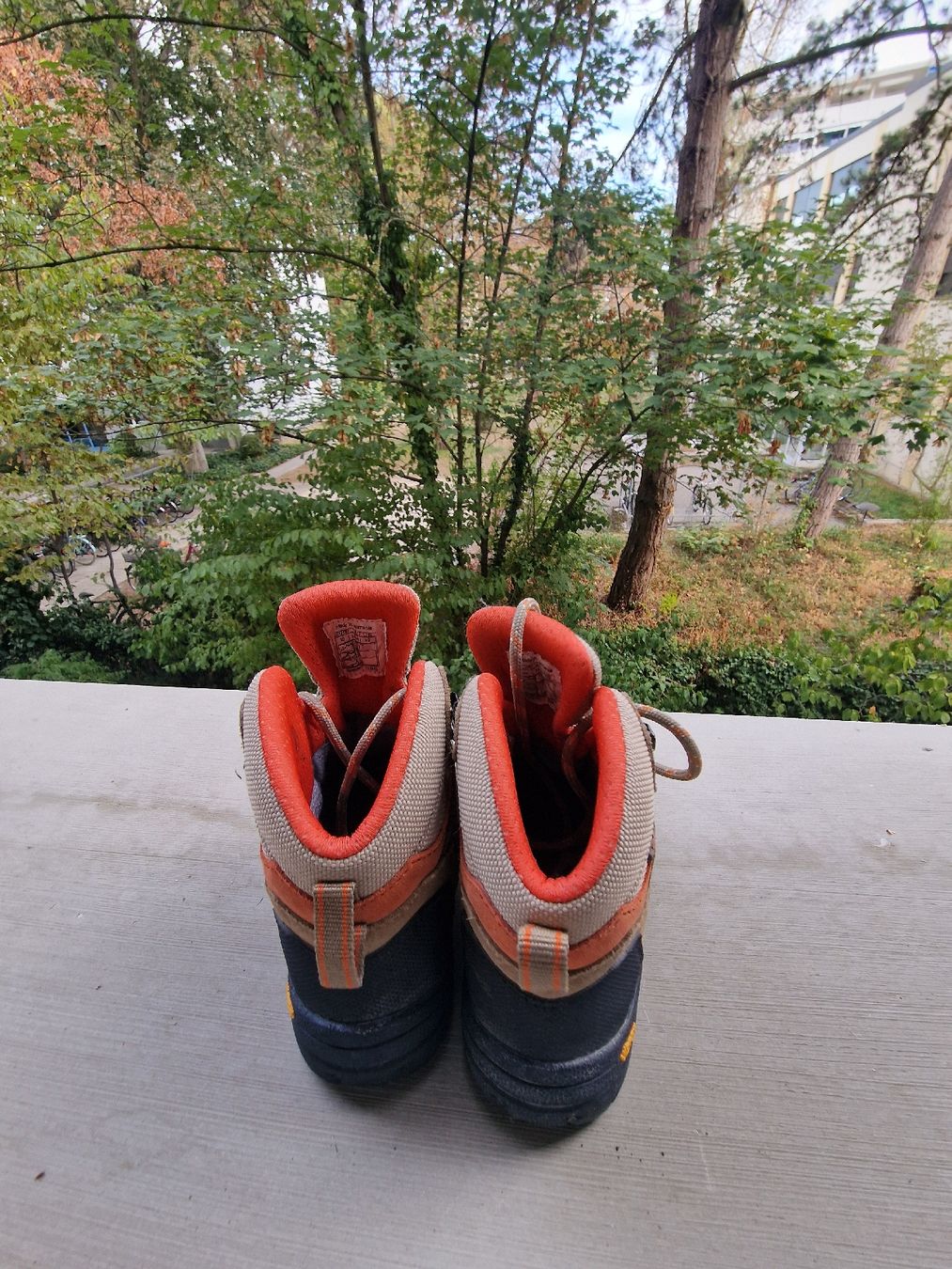 Schuhe für Jungen: Aigle Over Track Kinder Wanderschuhe Gr 30 – Gebraucht aus Basel von chingson 1