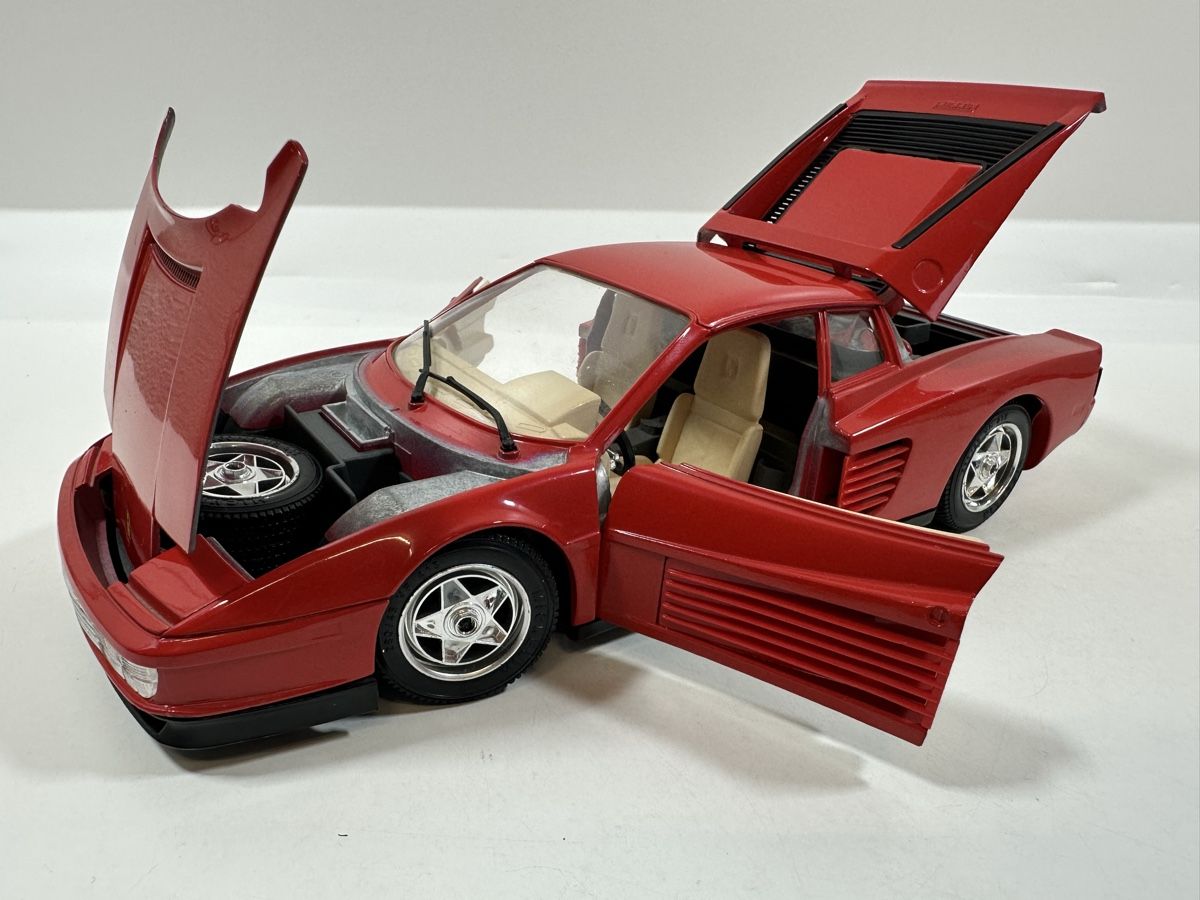 Bburago Modellini d'auto: Ferrari Testarossa 1:18, rot, BBURAGO – Usato da Zofingen venduto da rf9_x2xt 8
