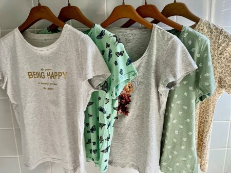 5 Damen T-Shirts verschiedene Muster Gr. M/40