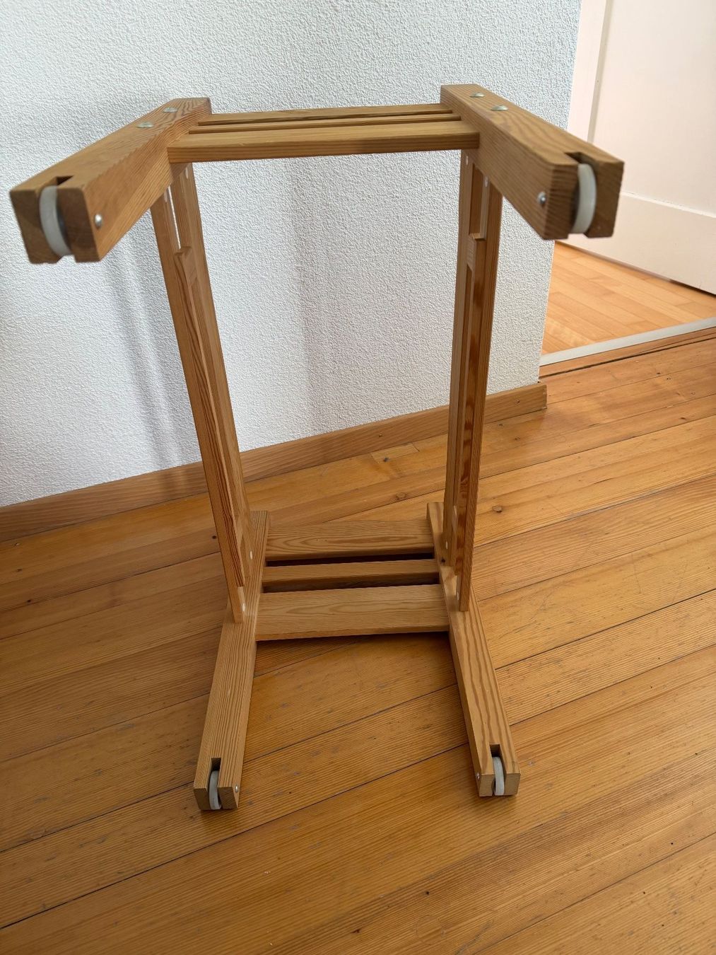 Giocattoli: Puppenbett aus Holz – Usato da Aarau venduto da Aurora0810 2