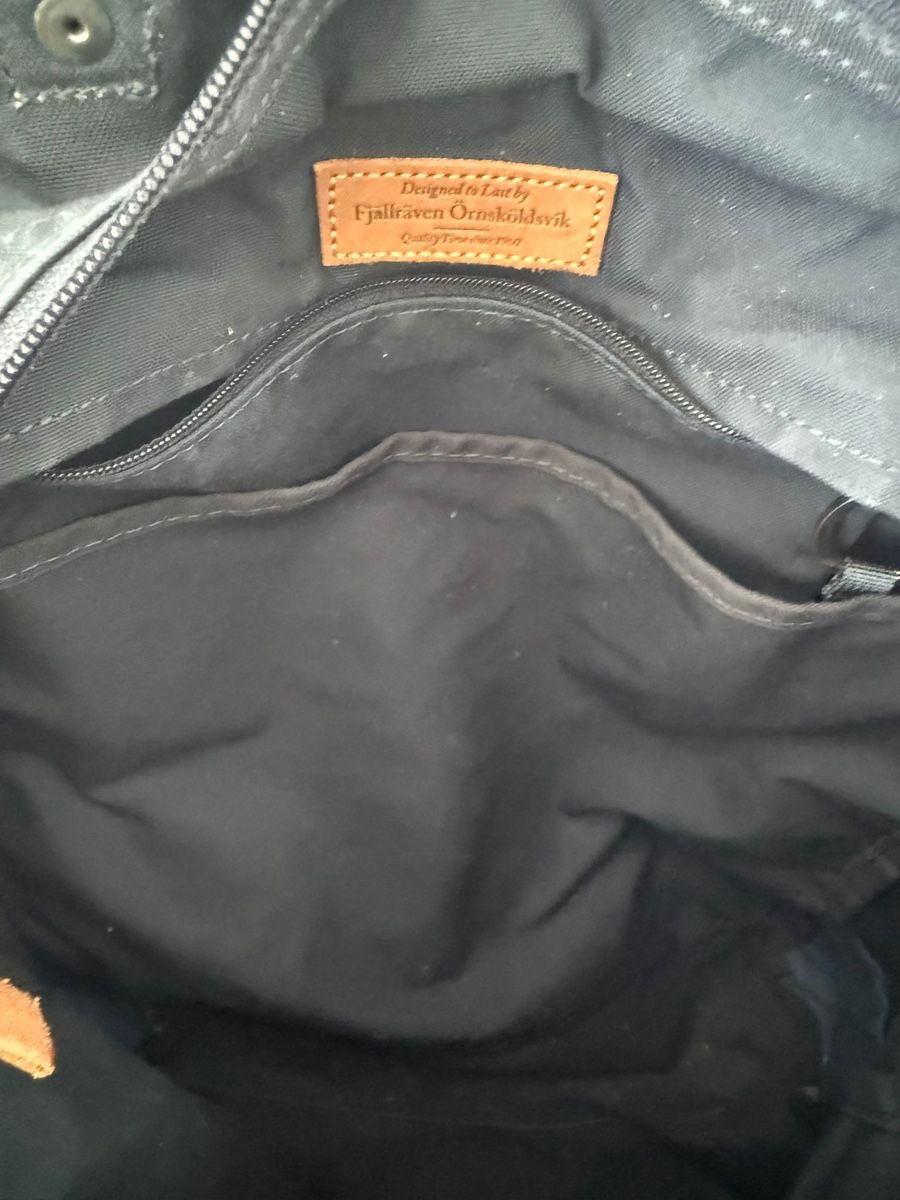 Fjällräven Rucksäcke: Fjällräven Rucksack - Tasche Farbe schwarz grau – Gebraucht aus Oppligen von Merida007 2