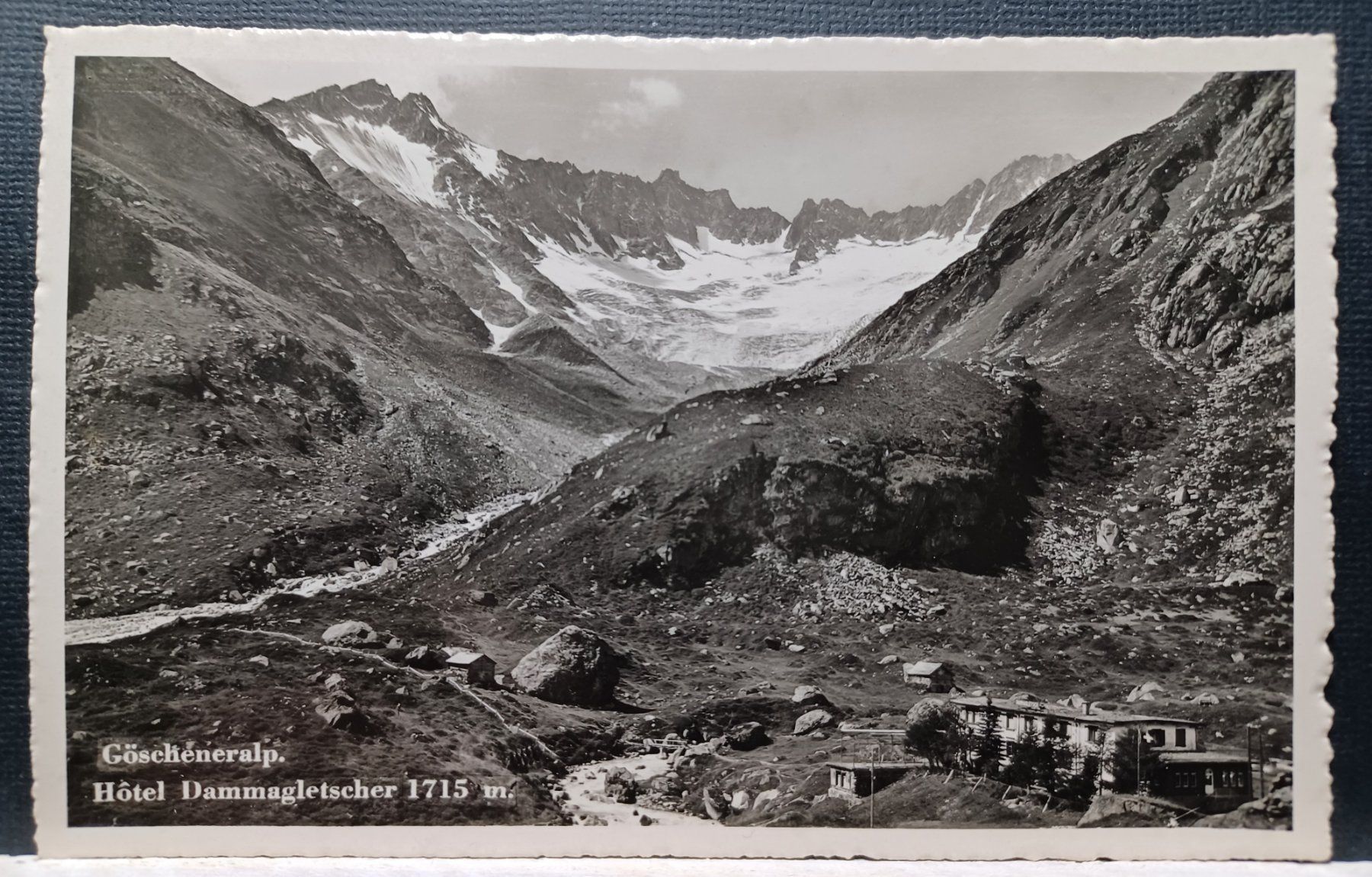 Cartoline postali: Göscheneralp mit Hotel Dammagletscher ca. 1950. – Usato da Aarau Rohr venduto da mgvw