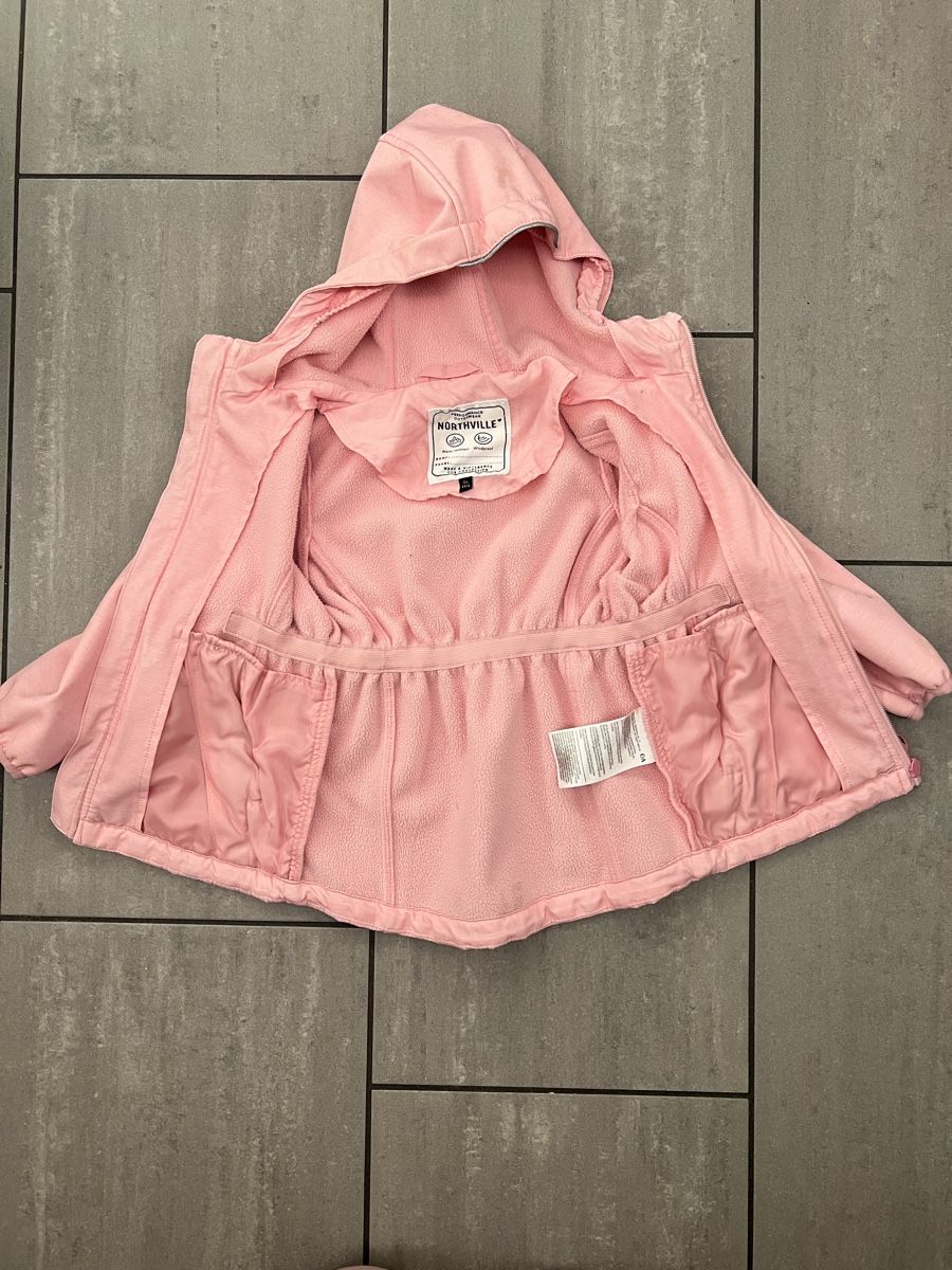 Giacche & Cappotti: Softshell Jacke Mädchen Gr.104 Guter Zustand – Nuovo (secondo la descrizione) da Bergdietikon venduto da Katja_Toretto 2