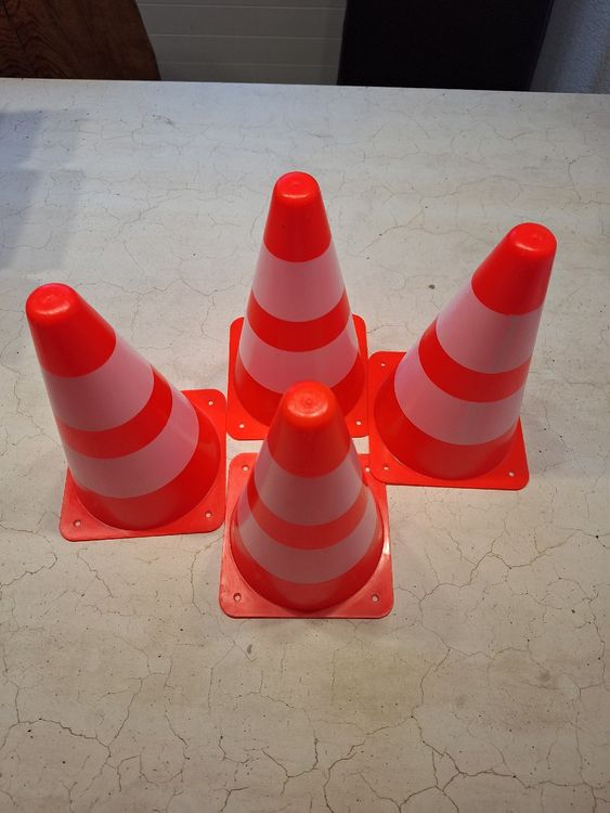 Pylonen - Spielzeug (Neu (gemäss Beschreibung)) in Schaffhausen für CHF ...