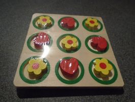 Tic Tac Toe, Blumen/Herzen