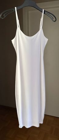 Robe blanche longue Fashionnova taille S