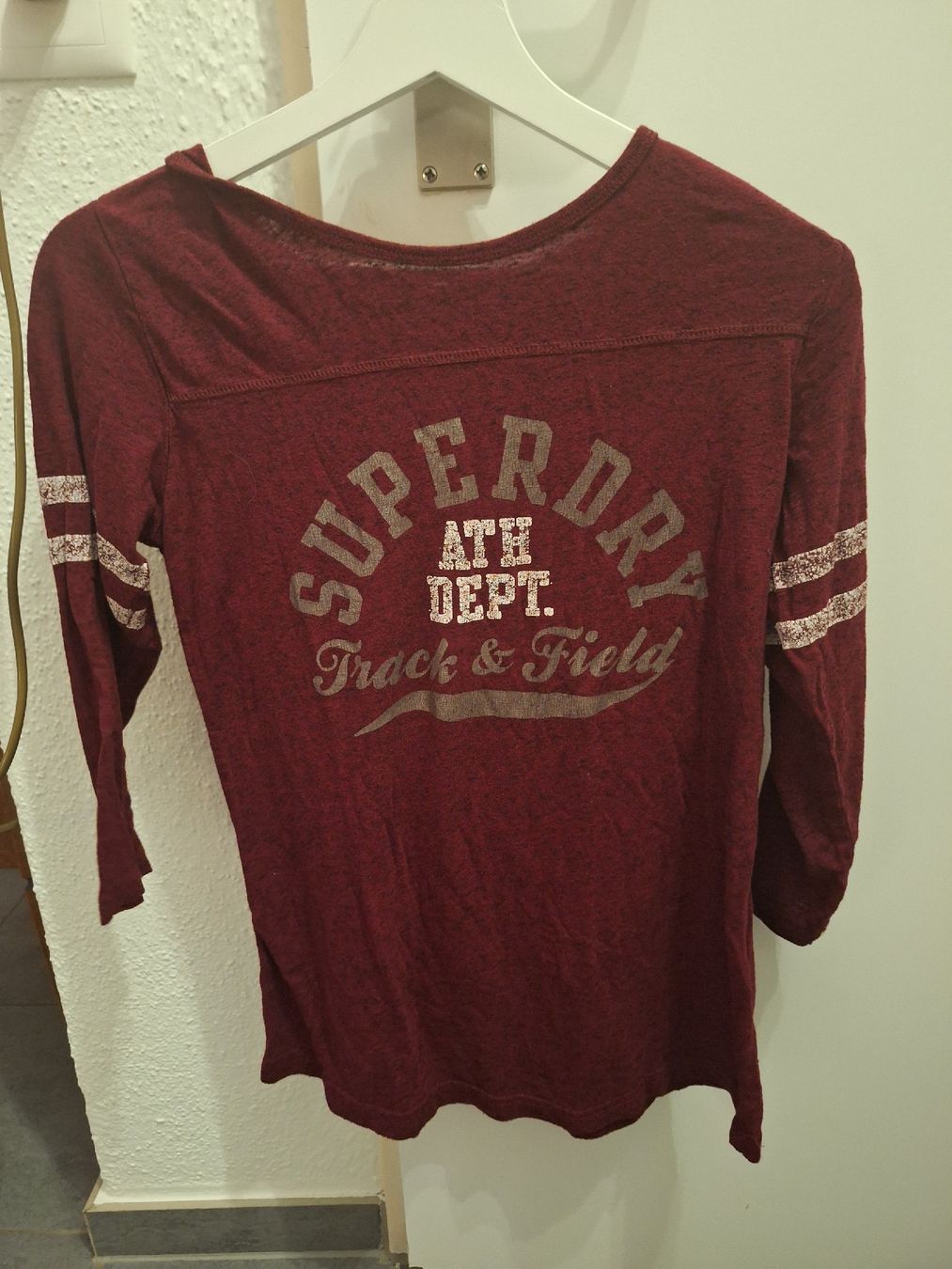 Superdry Pullover & Sweatshirts: Superdry Pullover weinrot – Gebraucht aus Neuhausen von eliana2