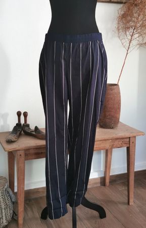Liviana Conti leichte Baumwollhose dunkelblau Gr.38