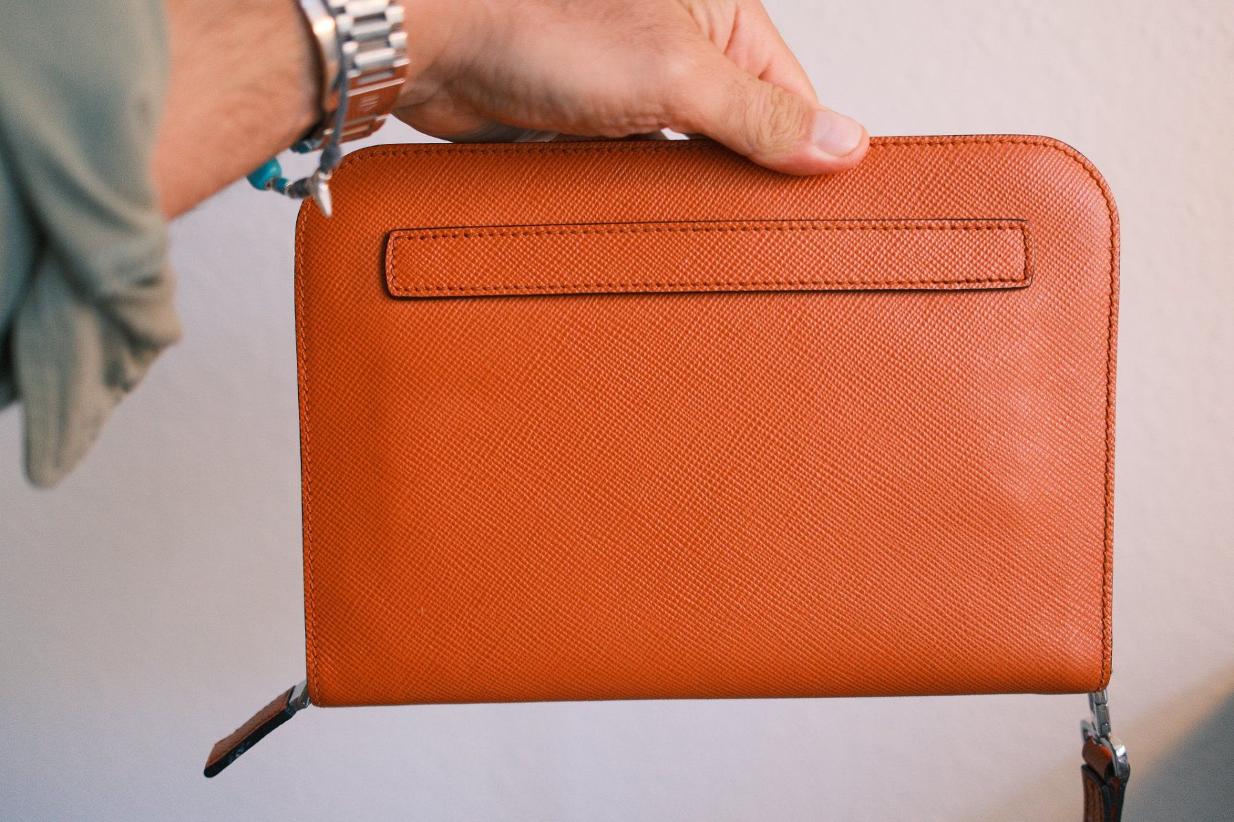 Prada Borse: Prada Handbag- Saffiano Pouch – Usato da Zürich venduto da and_vp7g 2