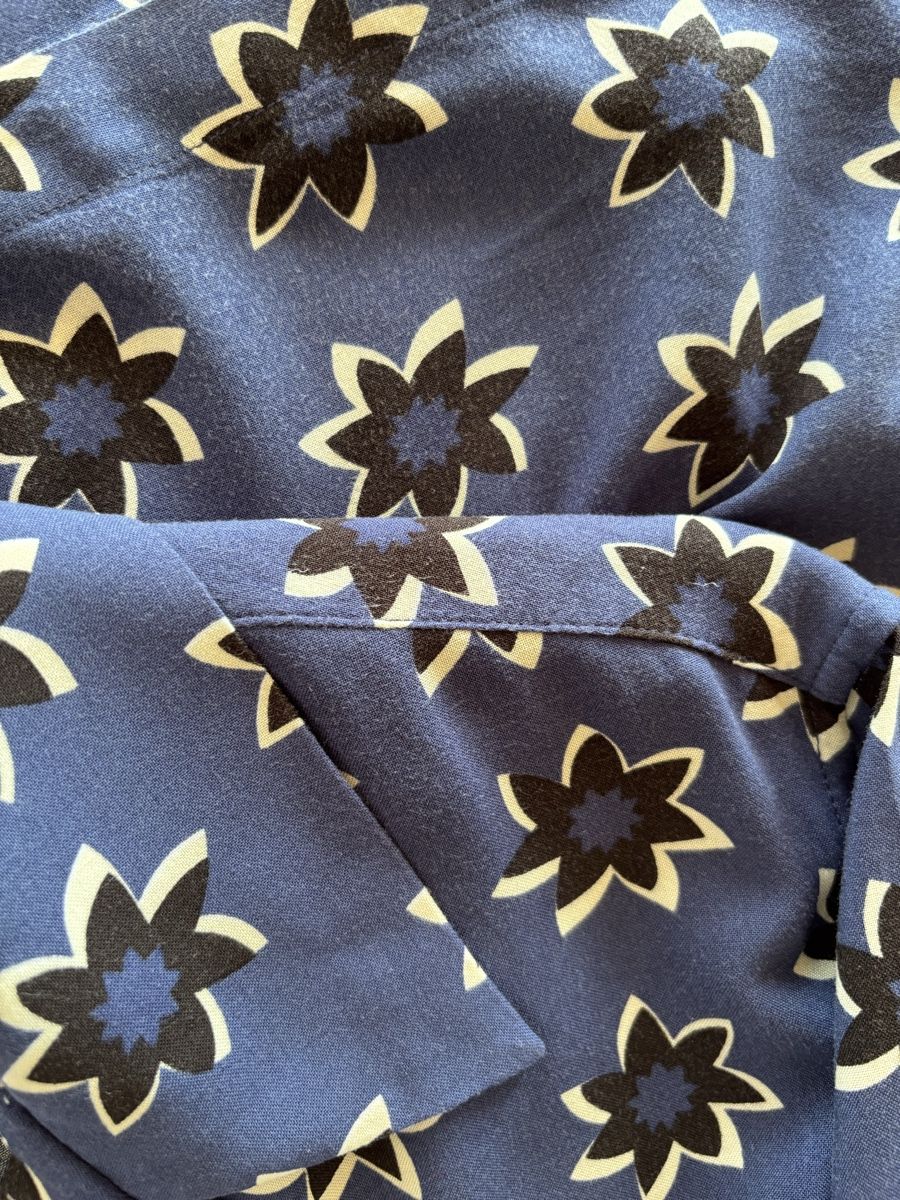 Sandro Camicie: Sandro Paris Herrenhemd Blau mit Blumenmuster Gr. M – Usato da Vevey venduto da LeDressingChic 3