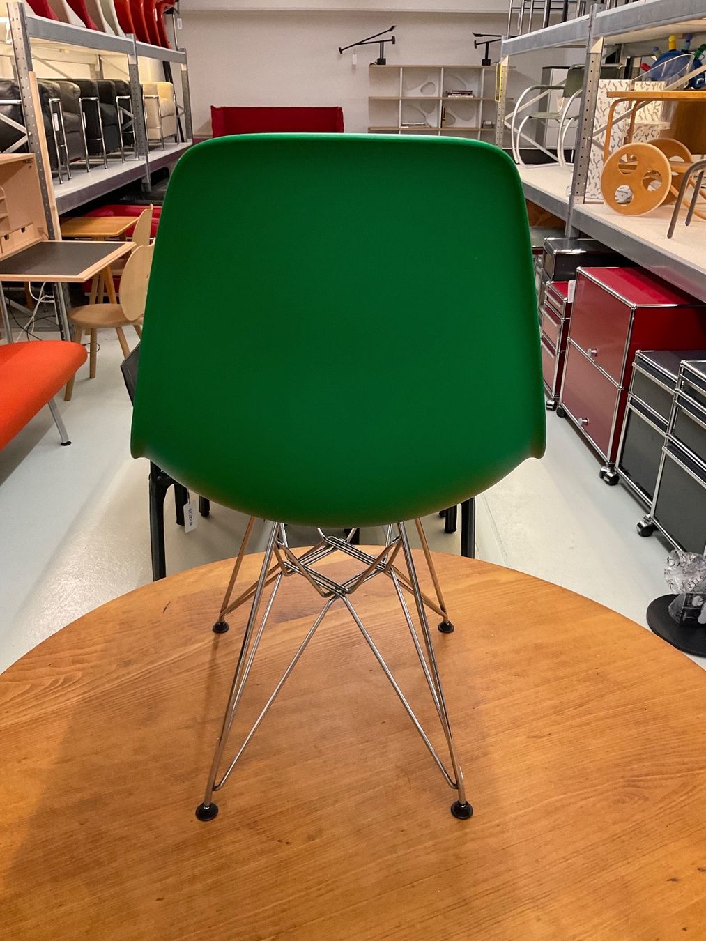 Vitra Sedie: Original Eames Sidechair von Vitra DSR - Eifel - Grün – Usato da Zürich venduto da vintage_design_sale 3