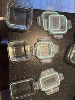 Diverse Glas Behälter 