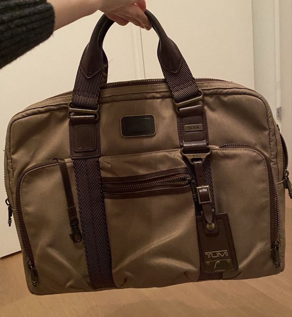 Tumi Valigie & Borse: This stylish and practical TUMI briefcase – Usato da Genève venduto da fgu_7syn 2