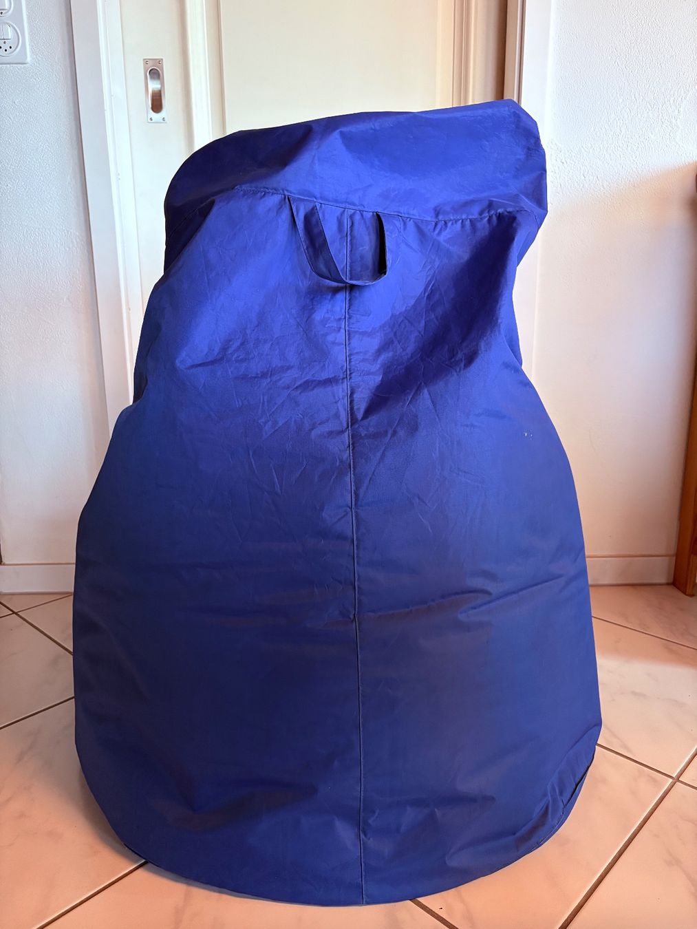 Poltrone: Blauer Sitzsack mit Rückenlehne – Usato da Zuzwil SG venduto da fab_f688 2