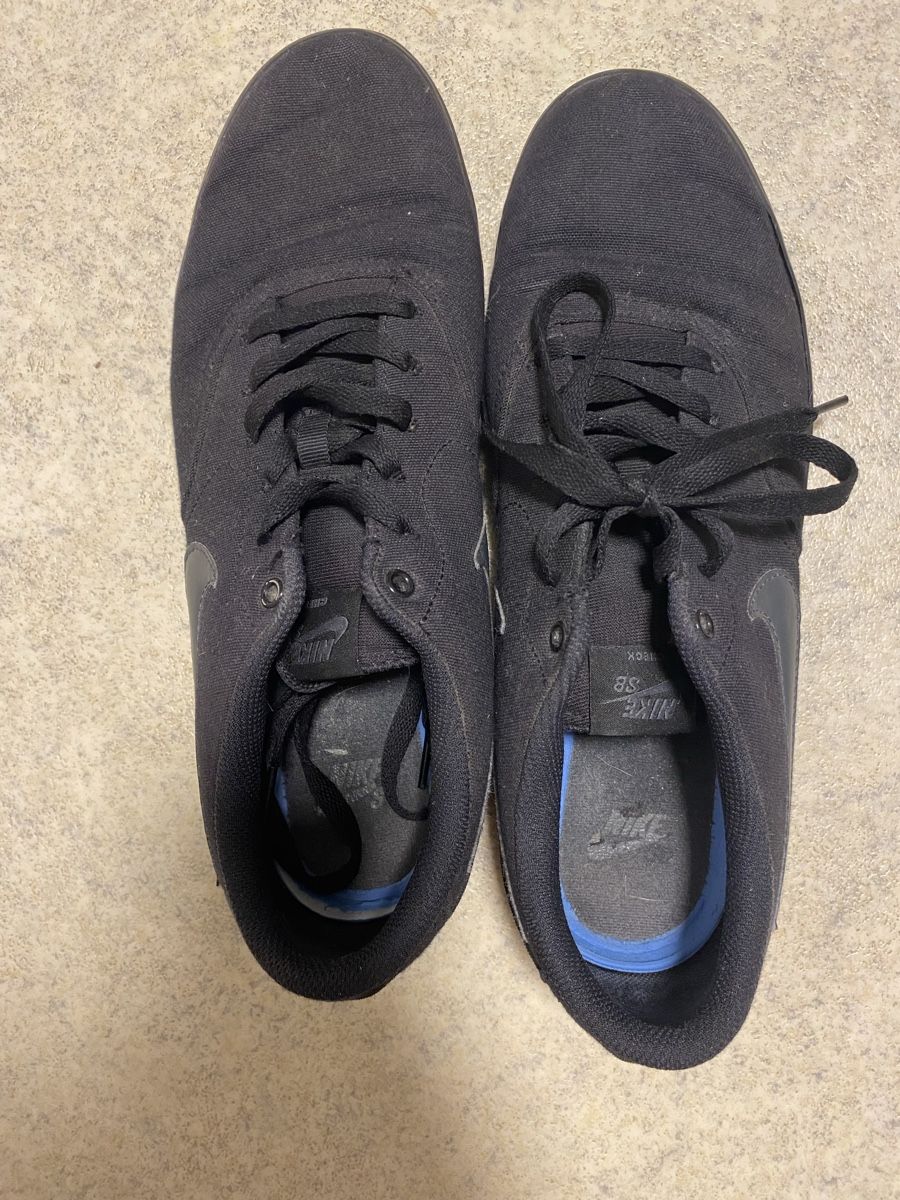 Chaussures hommes: Nike Schuhe – D'occasion à Luzern par oli_6x2r