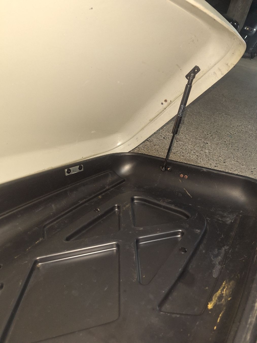 Coffres de toit: Dachbox – D'occasion à Strengelbach par Ist-van 4